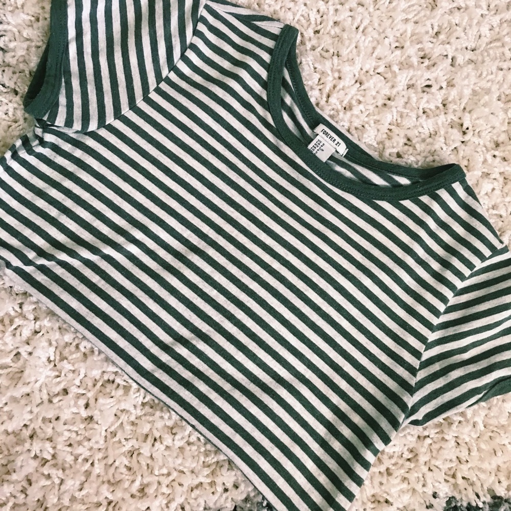 Forever 21 t-shirt